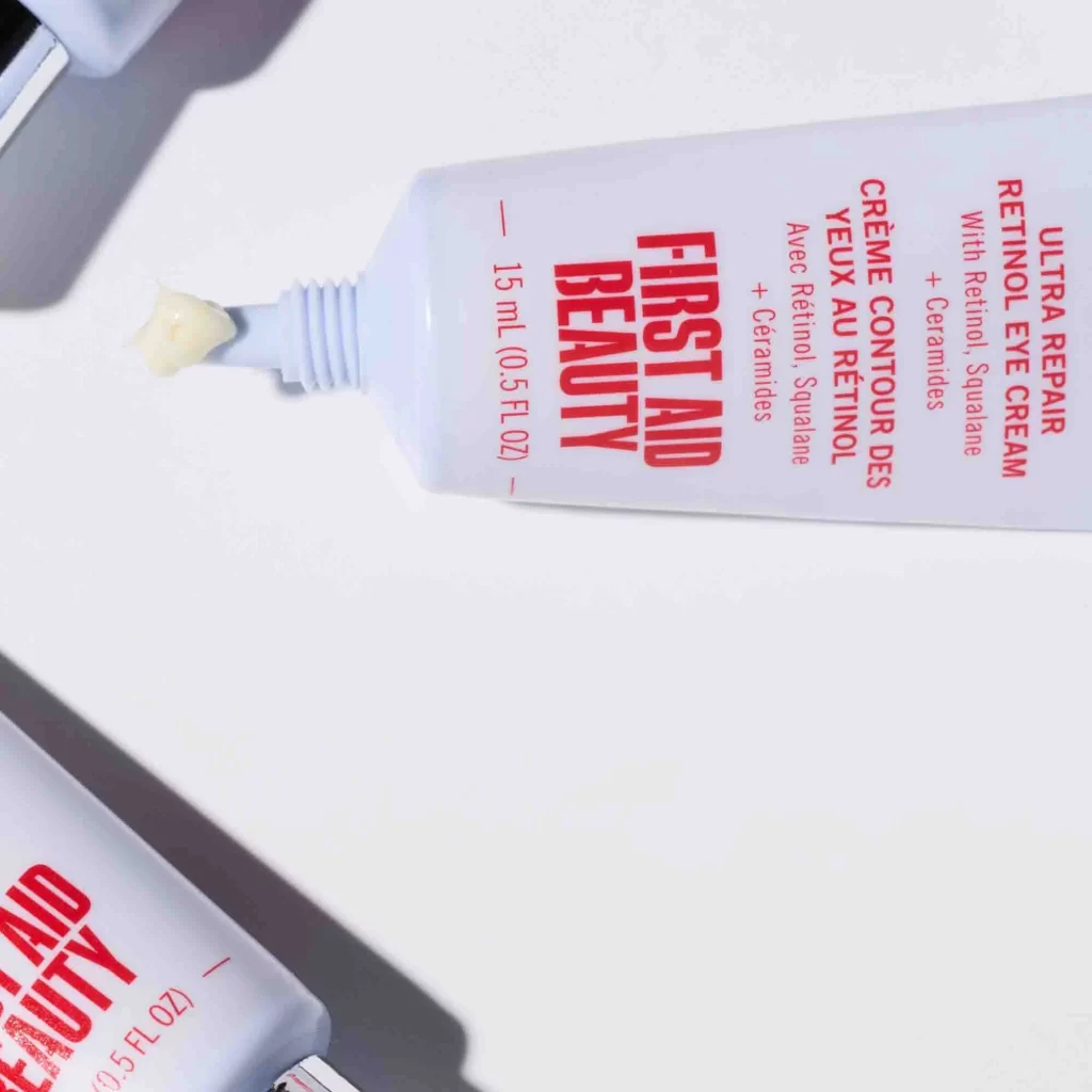First Aid Beauty Ultra Repair Retinol Eye Cre Retinol Serum Image 02 Packaging