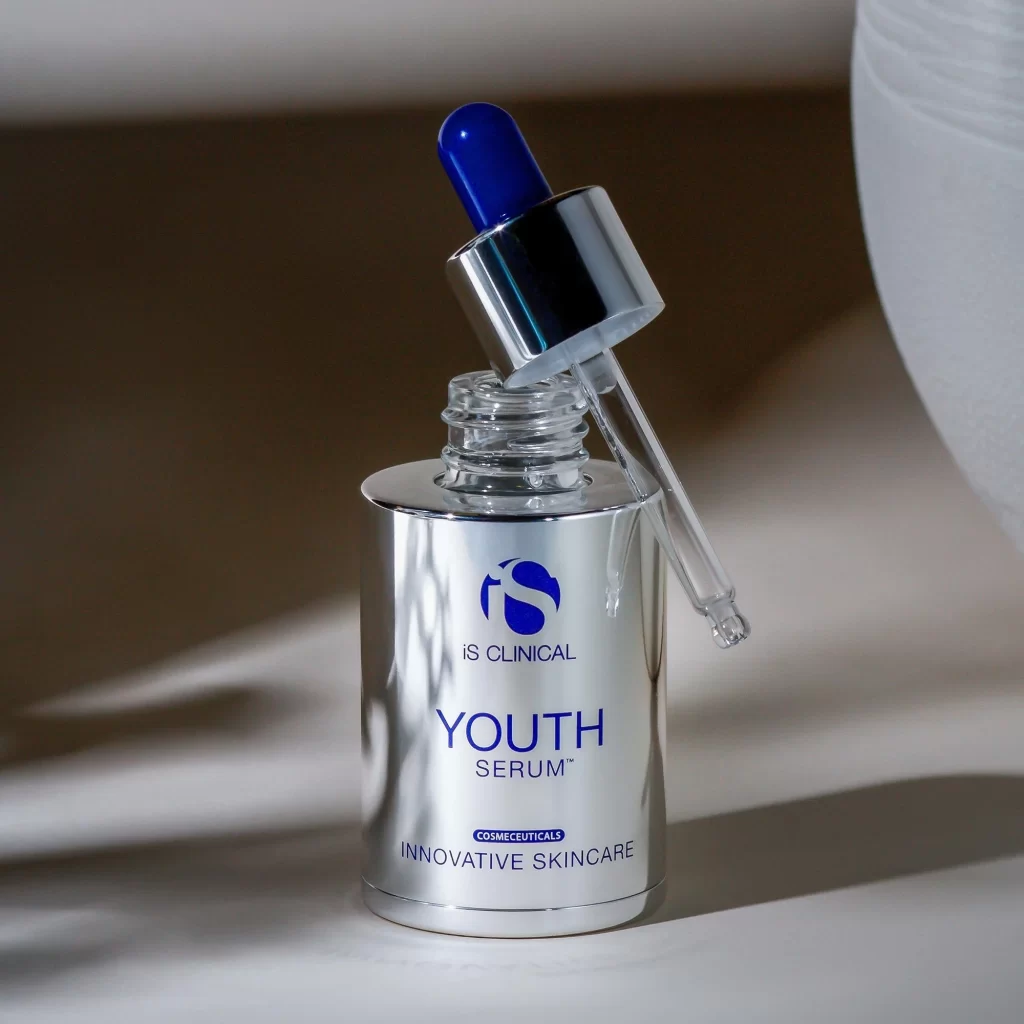iS Clinical Youth Serum 1 Oz Image 2