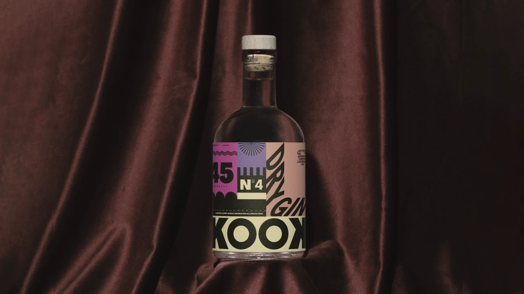 Oomee Beverage Gin Packaging Black