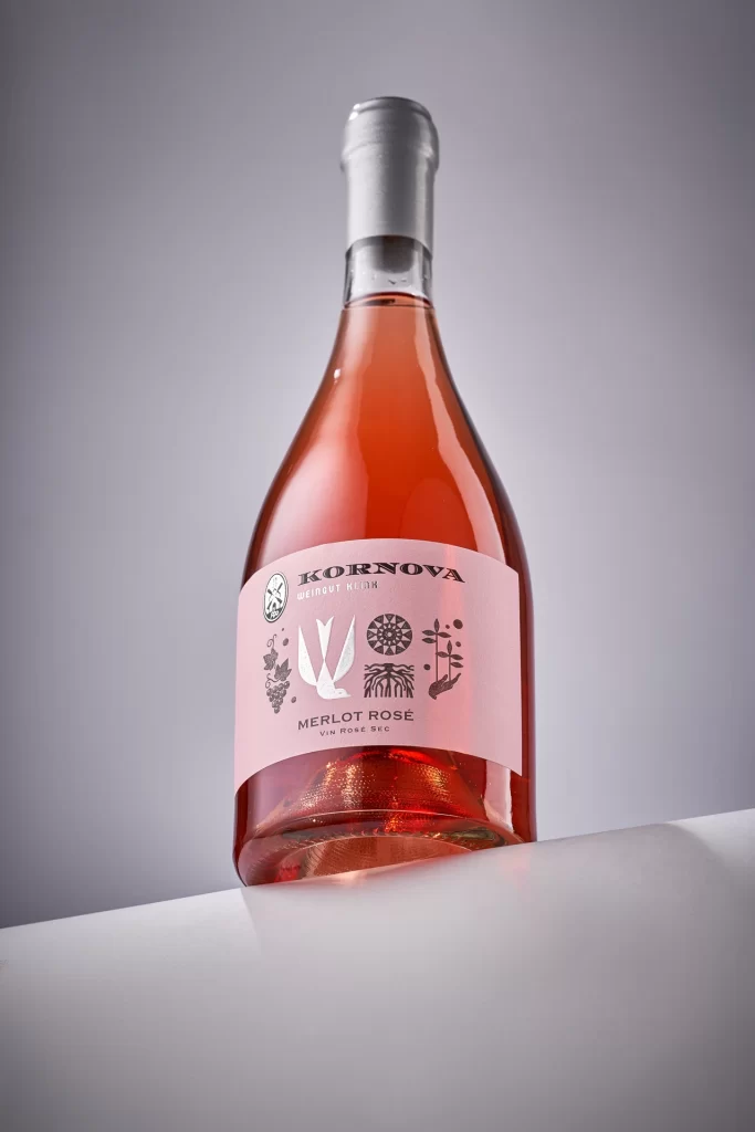 Kornova Weingut Wine Bottle Kornova Front View Front View