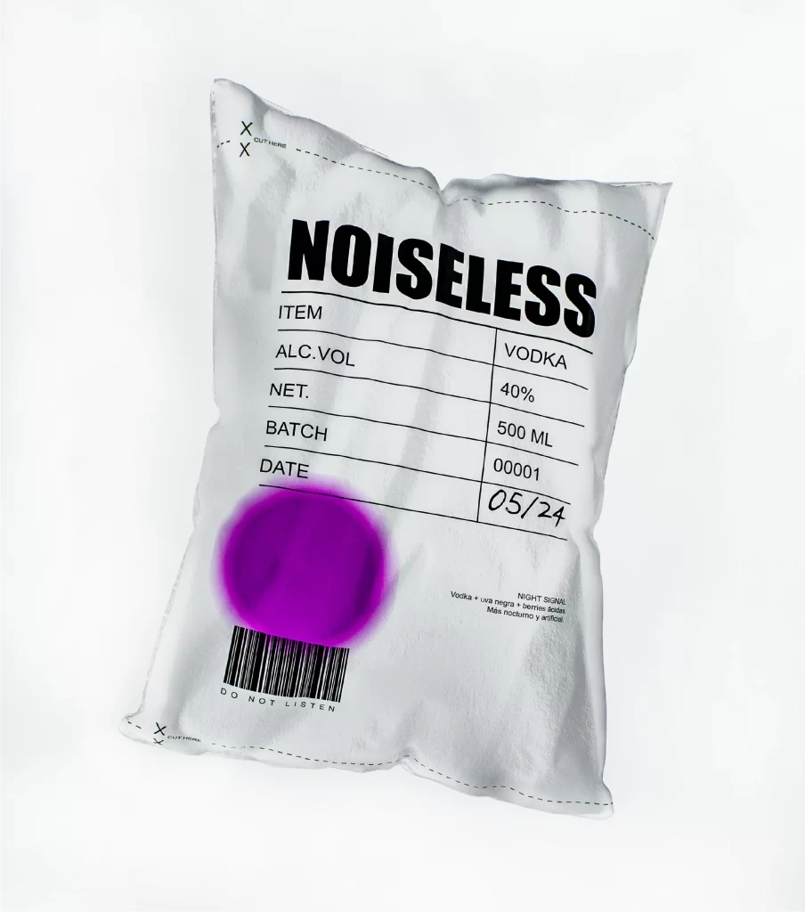 Noiseless Vodka Pouch Night Signal (flavor: Vodka + uva negra + berries ácidas)