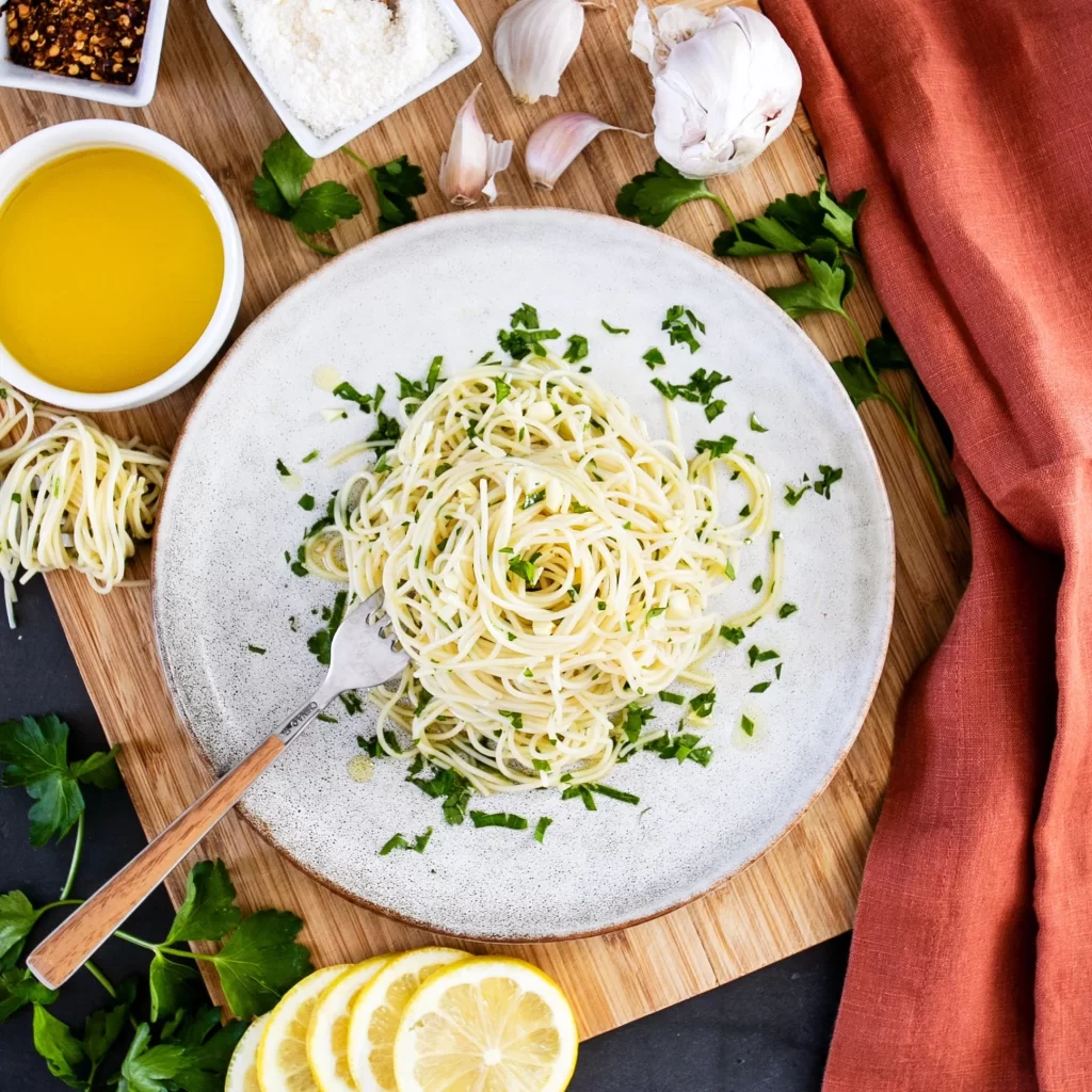 Spaghetti Garlic Parsley Lemon Photography