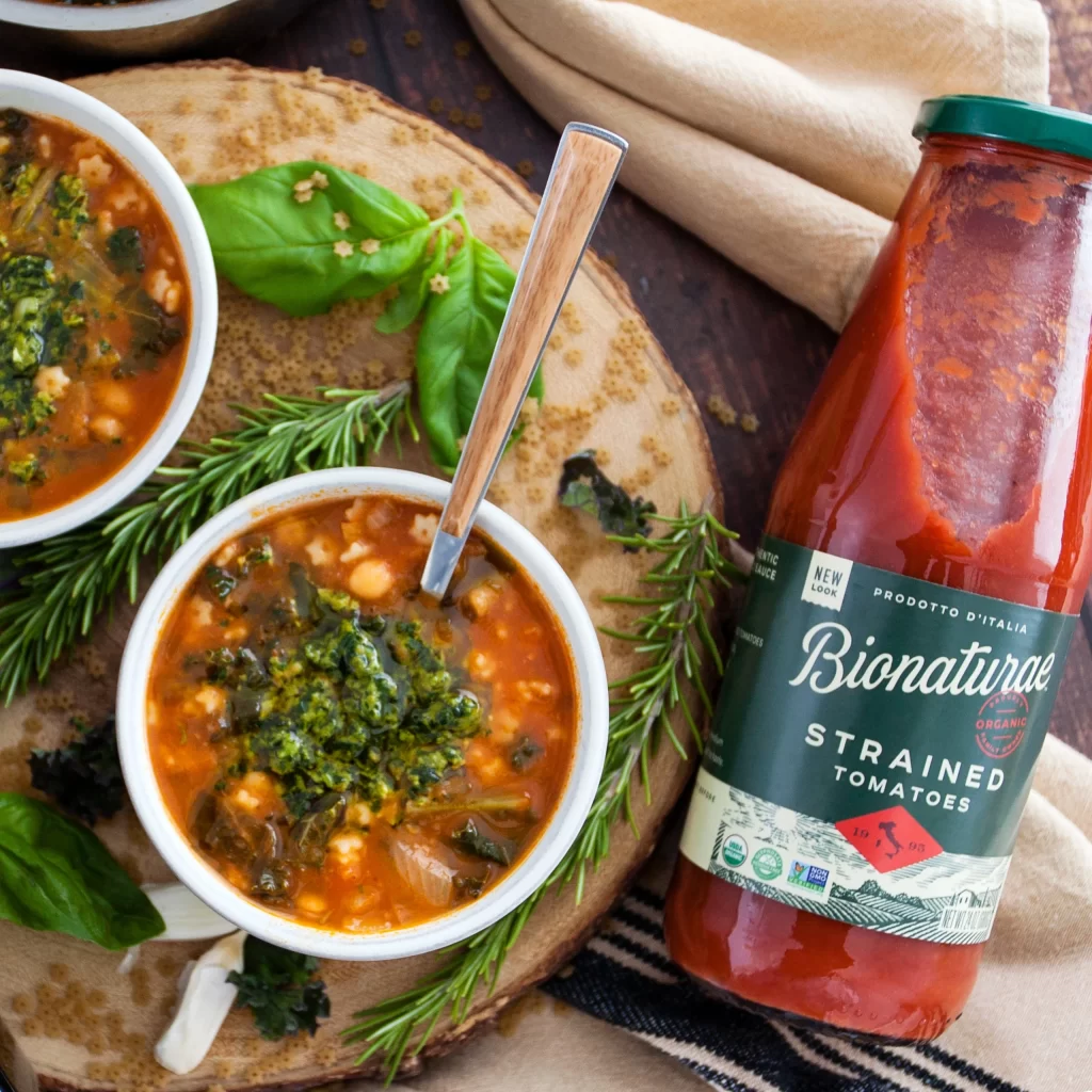 Bionaturae Strained Tomatoes Image 02 Packaging