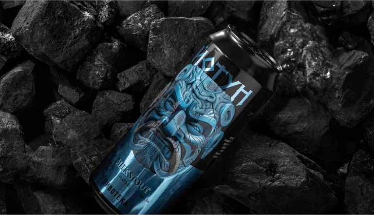Pivoteka Craft Beer Packaging Black