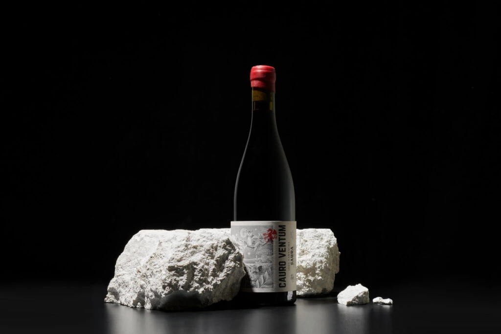 CAURO VENTUM Wine Packaging Black