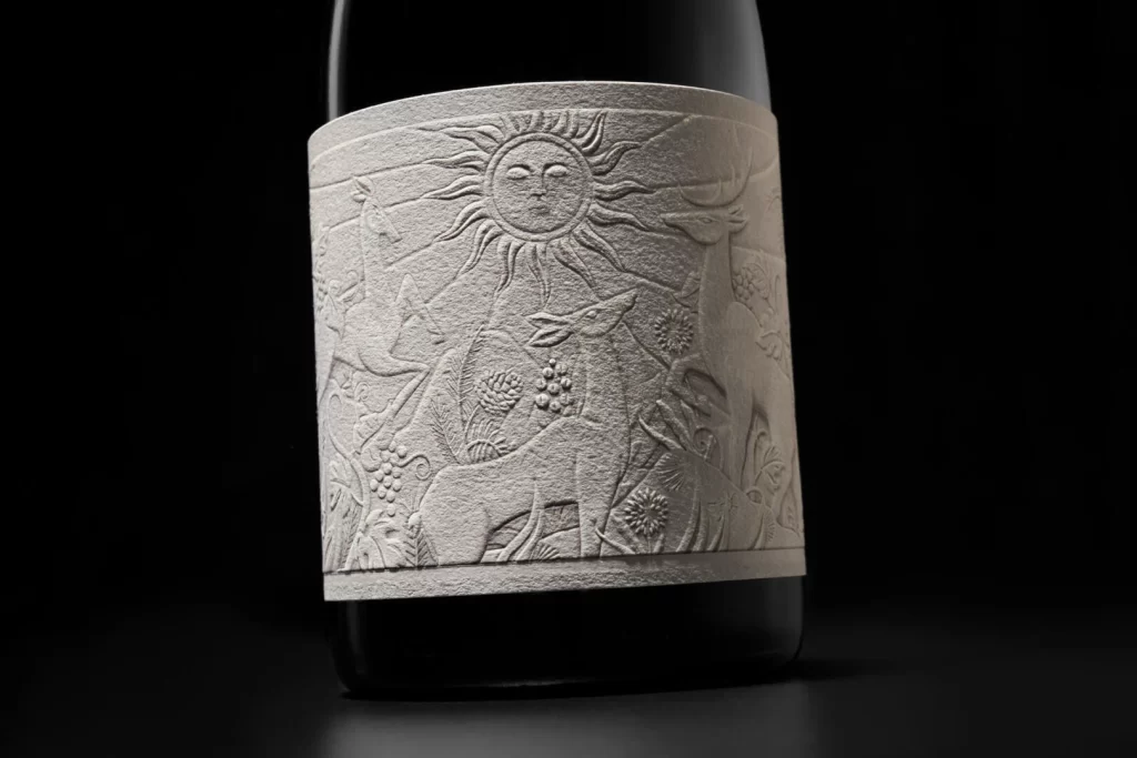 Saura Wine Packaging