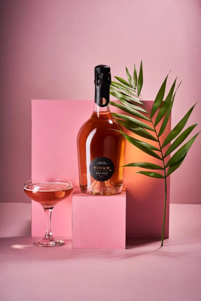 Vinum Estate Wine Packaging Black