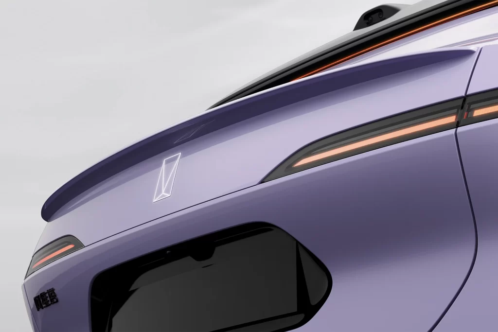 Avatr 11 Purple Rear View