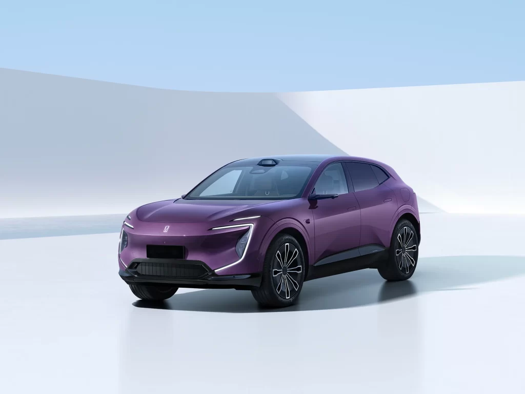 Avatr 11 Purple Front View