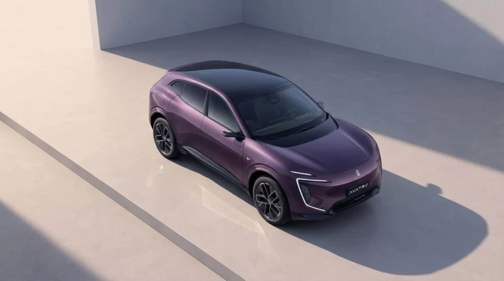 Avatr 11 Purple Front Three Quarter