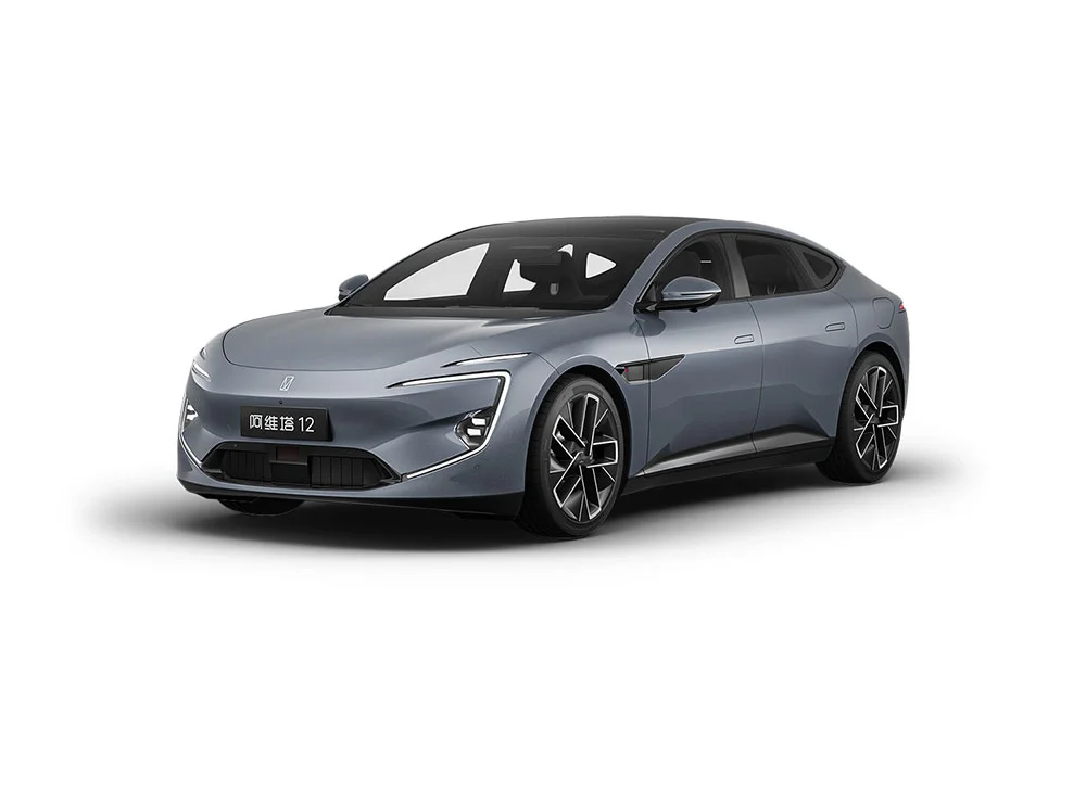 Avatr 12 Gray Front Three Quarter