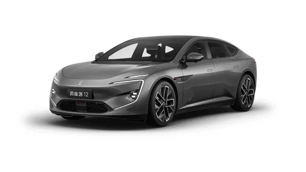 Avatr 12 Gray Front Three Quarter