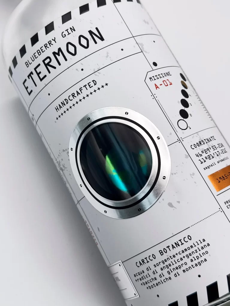 Etermoon Blueberry Gin White Black Packaging
