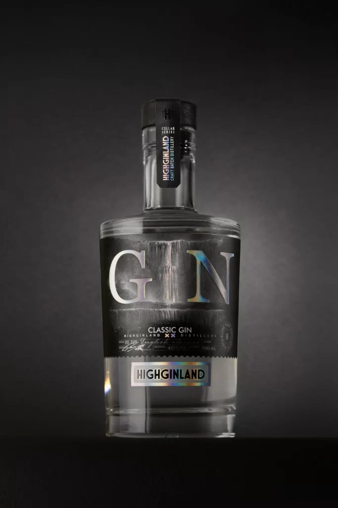 Highland Classic Gin Transparent Black Packaging