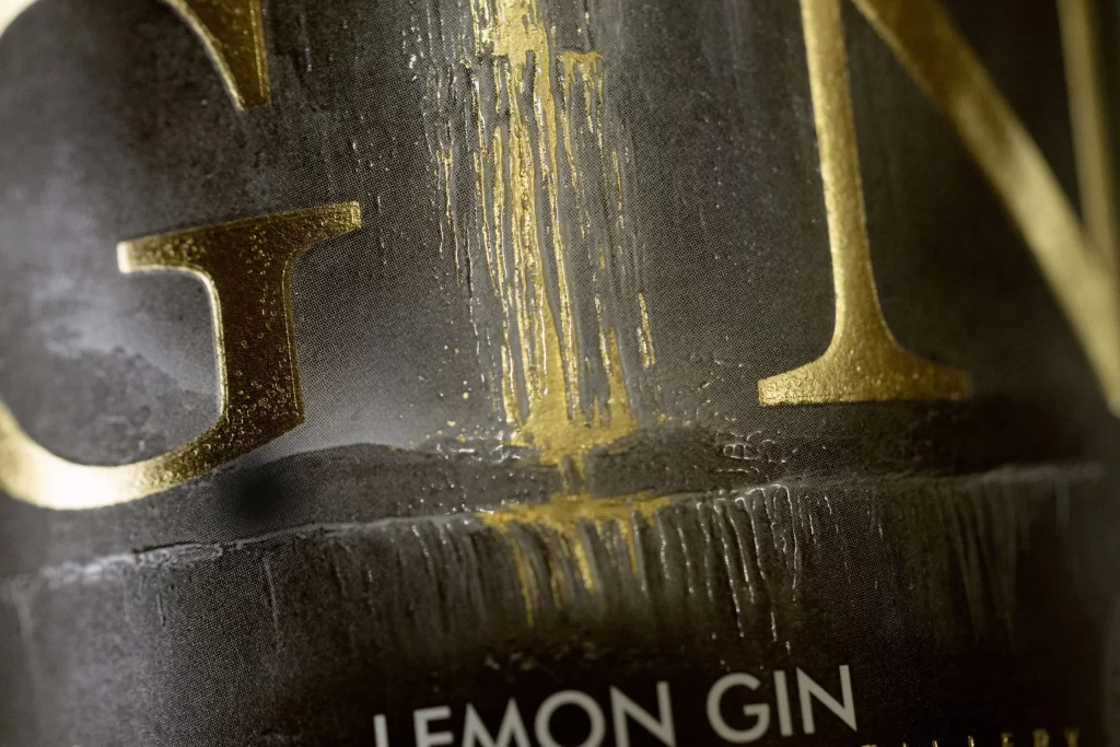 Highland Lemon Gin Black Dripping Packaging