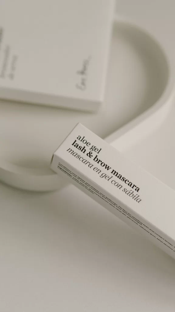 Aloe Gel Lash Mascara Box White Simple Cosmetics
