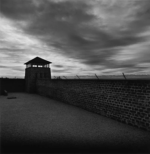 Architecture Dramatic High Contrast Mysterious Atmospheric