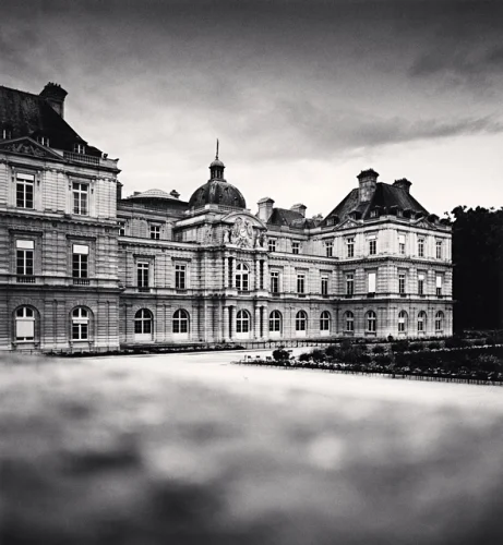 Architecture Dramatic High Contrast Moody Atmospheric Timeless