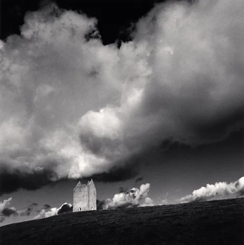 Architecture Dramatic High Contrast Atmospheric Monument