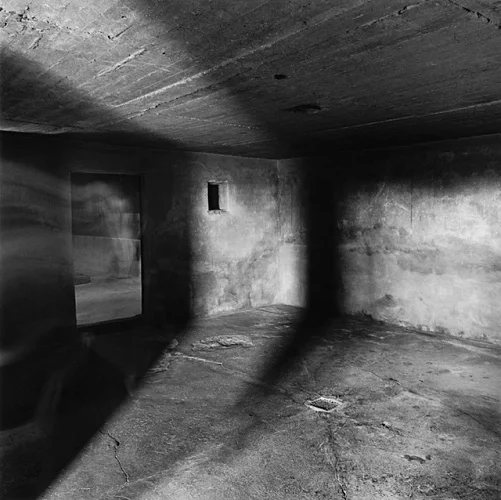 Architecture Dramatic Textured High Contrast Mysterious