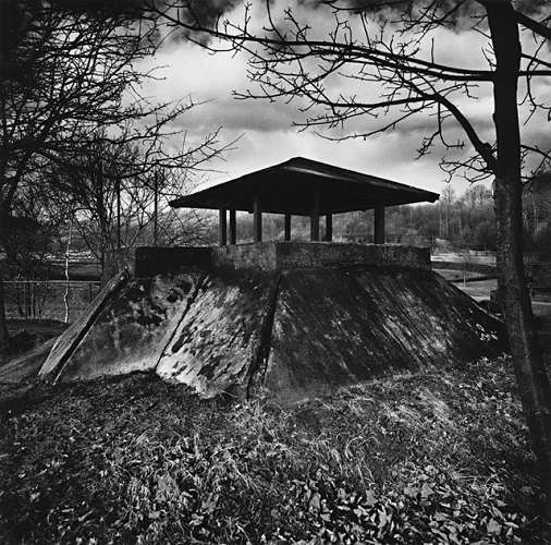Architecture Dramatic Textured High Contrast Mysterious