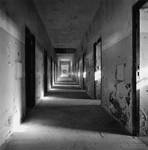 Architecture Dramatic Textured High Contrast Mysterious