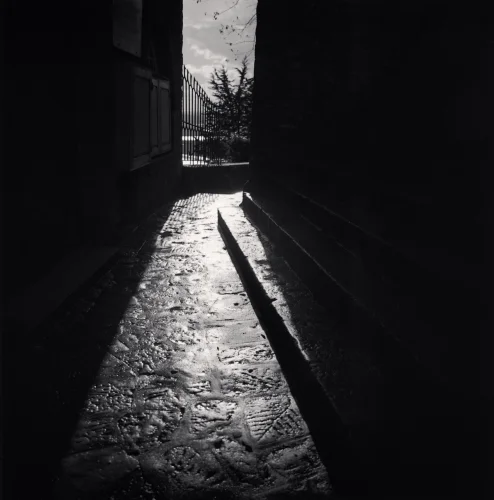 Architecture Dramatic Textured High Contrast Mysterious