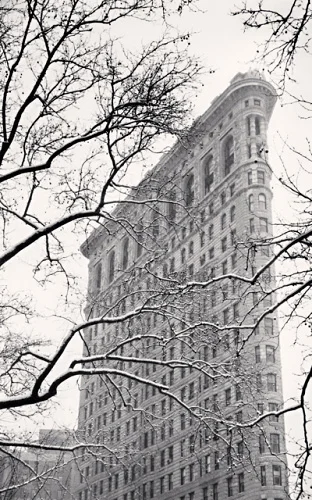 Architecture Dramatic Textured High Contrast Moody Cityscape
