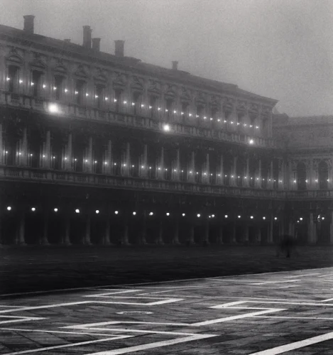 Architecture Foggy Dramatic Textured High Contrast Mysterious