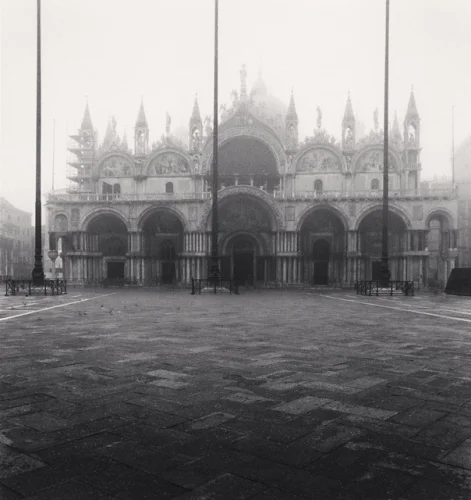 Architecture Foggy Dramatic Textured High Contrast Mysterious