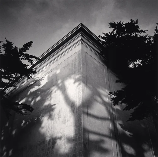 Architecture High Contrast Dramatic Textured Mysterious
