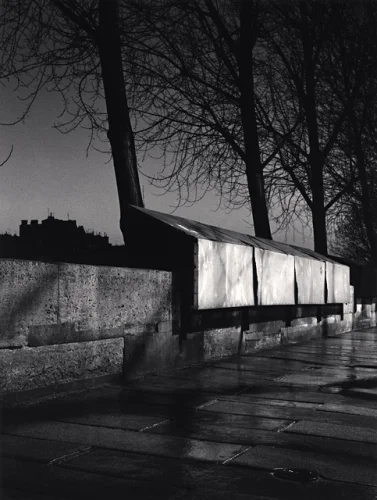 Architecture High Contrast Dramatic Textured Mysterious Cityscape