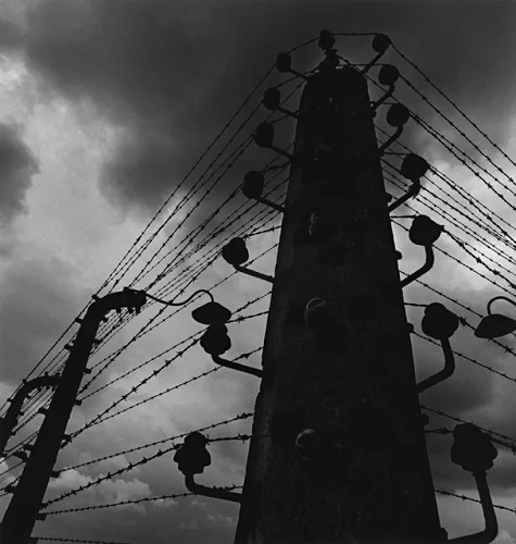 Architecture High Contrast Dramatic Mysterious Atmospheric
