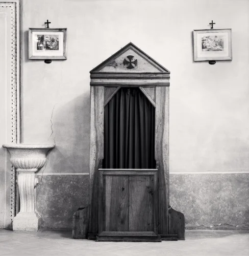 Architecture Minimalist High Contrast Mysterious Timeless