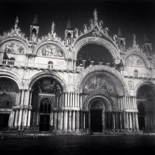 Architecture Ornate Columns Statues Mosaics High Contrast Mysterious