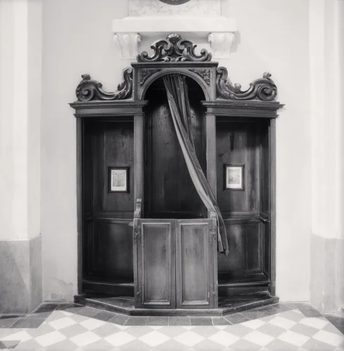 Architecture Ornate Woodwork High Contrast Mysterious Timeless
