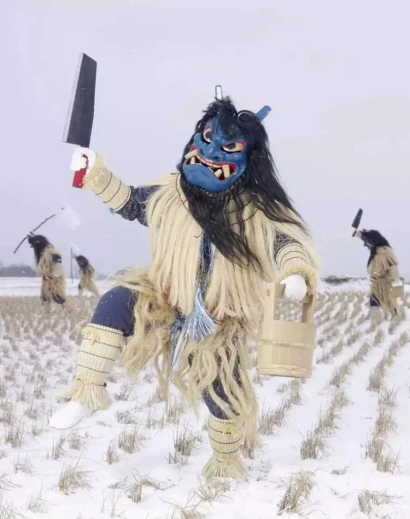 Blue Mask Straw Costume Axe