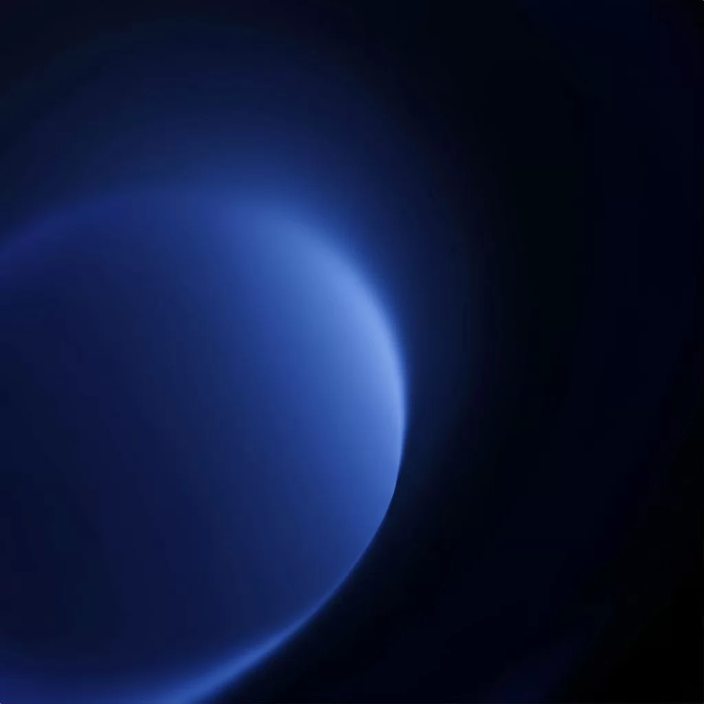 Blue Sphere Dark Minimalist Color Gradient