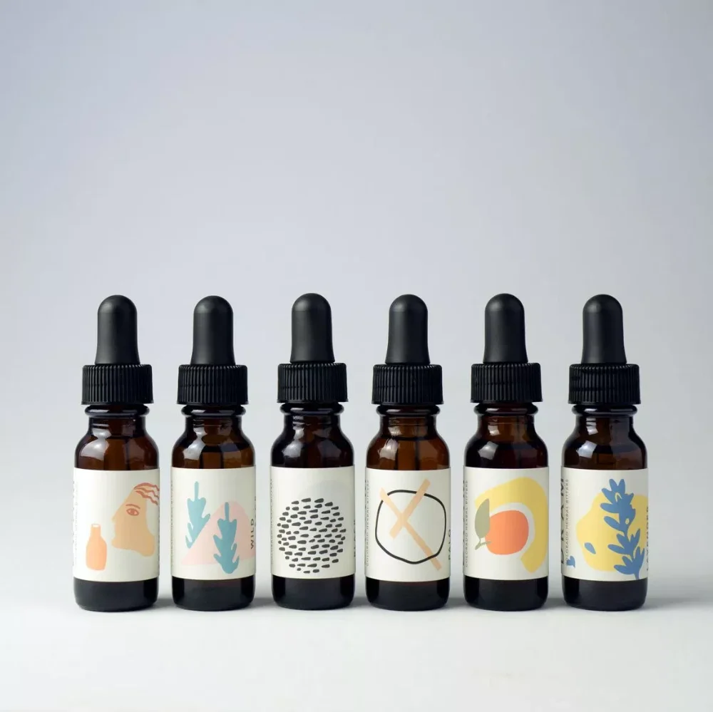 Bottle Amber Glass Black Cap Abstract Design Skincare Serum