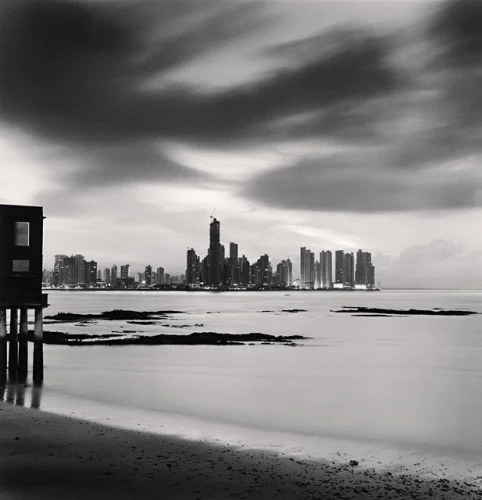 Cityscape Dramatic High Contrast Moody Atmospheric