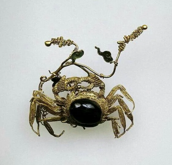 Crab gold black intricate jewelry art