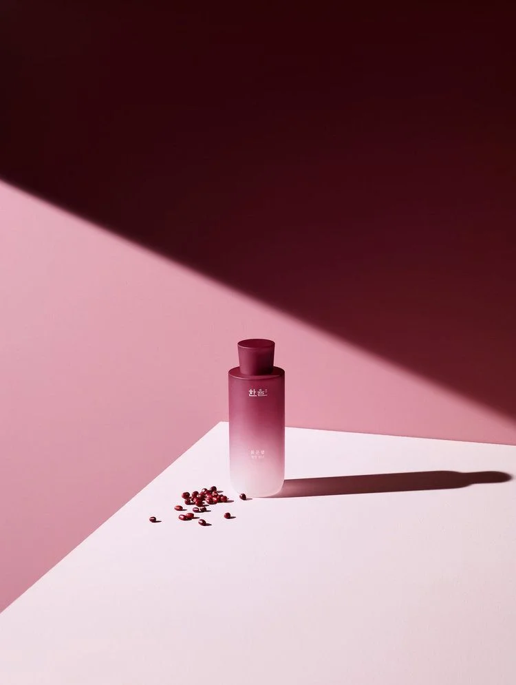 Elegant Skincare Bottle Glass Pink Gradient Design Serum