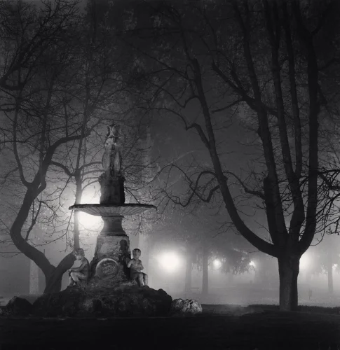 Foggy Statue Dramatic Atmospheric Cityscape