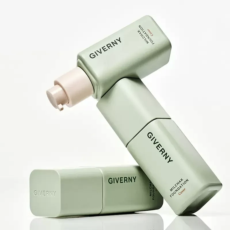 Giverny Foundation Bottle Green