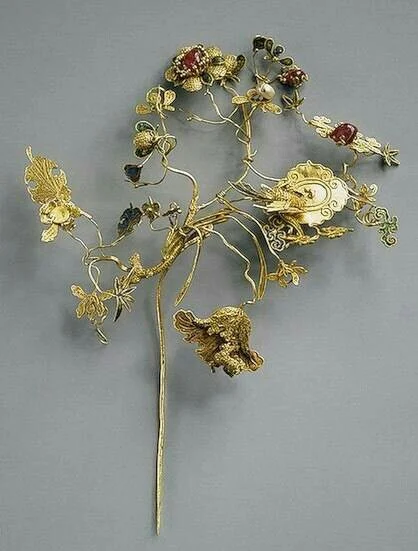 Gold floral intricate