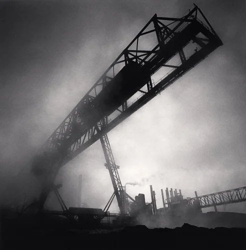 Industrial Structure Foggy Dramatic High Contrast Mysterious