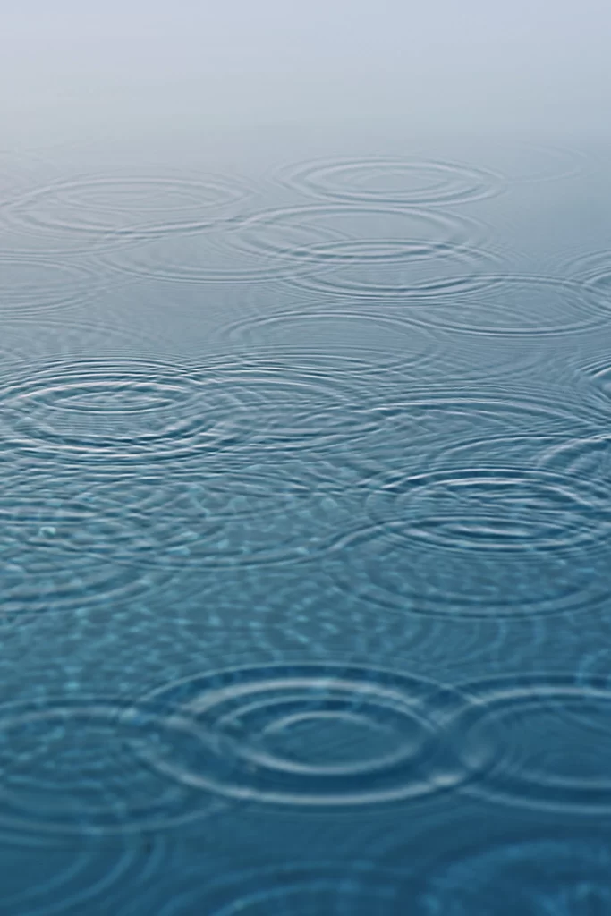 iOS 5 Wallpaper Blue Water Ripples