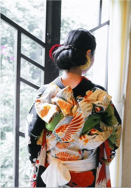 Kimono Black Floral Crane Elegant Ceremonial