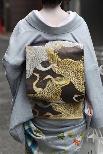 Kimono Crane Gold White