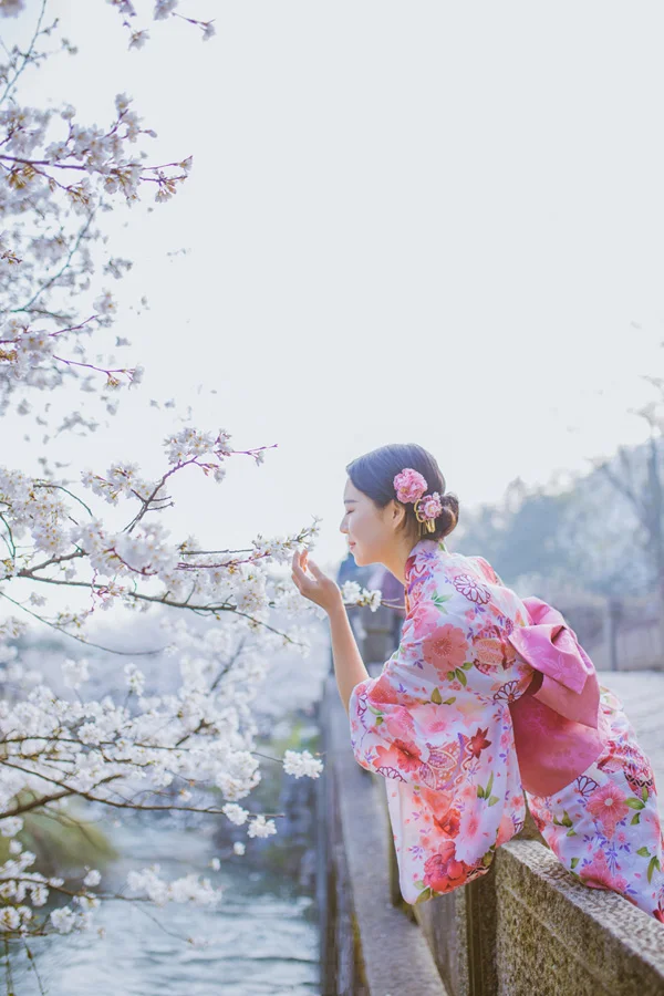 Kimono Floral Cherry Blossom Wave